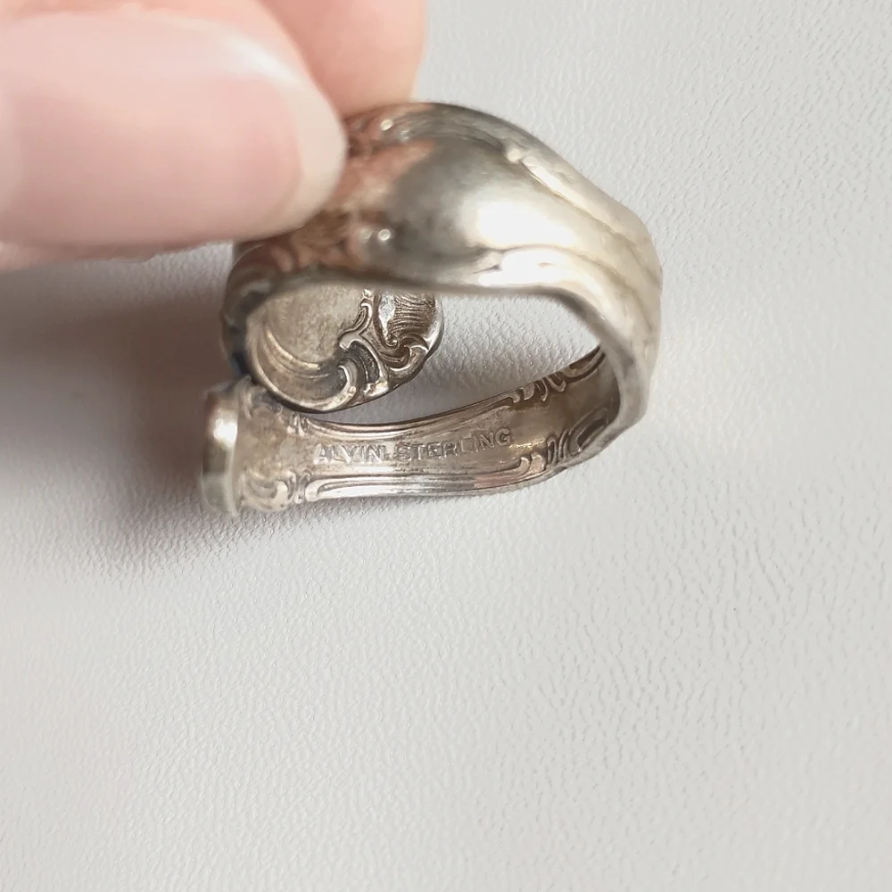Alvin Sterling French Scroll Silver Ring - Picture 5 of 6